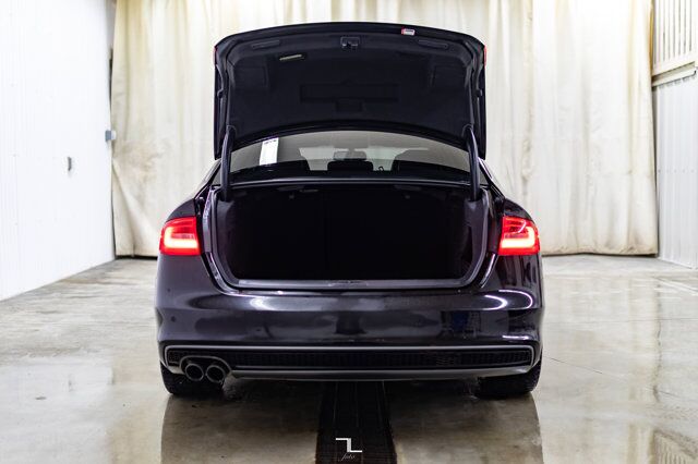 2016 Audi A4 Quattro Progressiv Plus S-Line Leather Roof Nav Red Deer AB