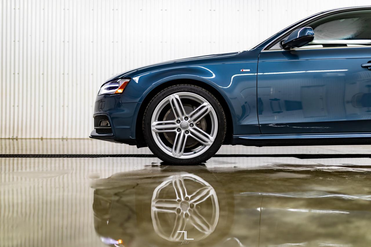 2016 Audi A4 Quattro Progressiv Plus S-Line Leather Roof Nav Red Deer AB