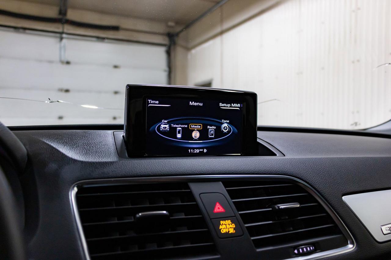 2016 Audi Q3 Quattro Komfort Leather Roof Red Deer AB