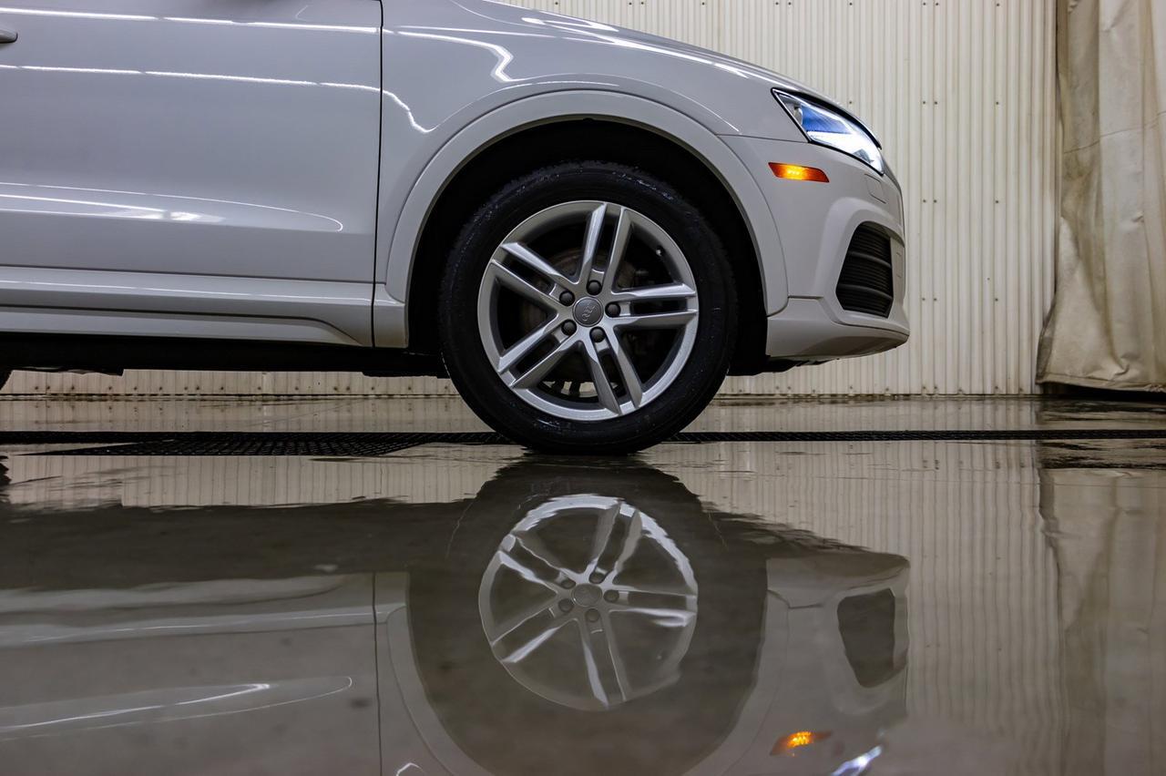 2016 Audi Q3 Quattro Komfort Leather Roof Red Deer AB