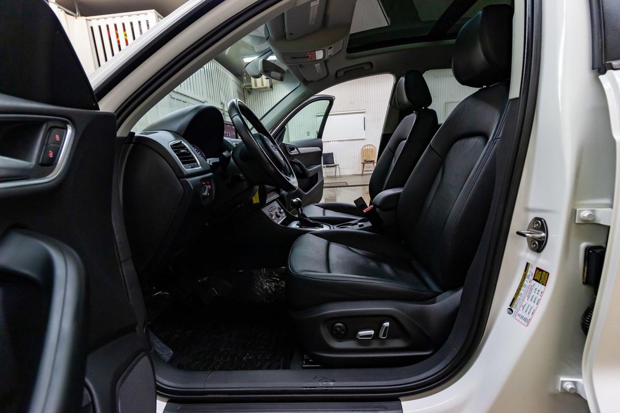 2016 Audi Q3 Quattro Komfort Leather Roof Red Deer AB