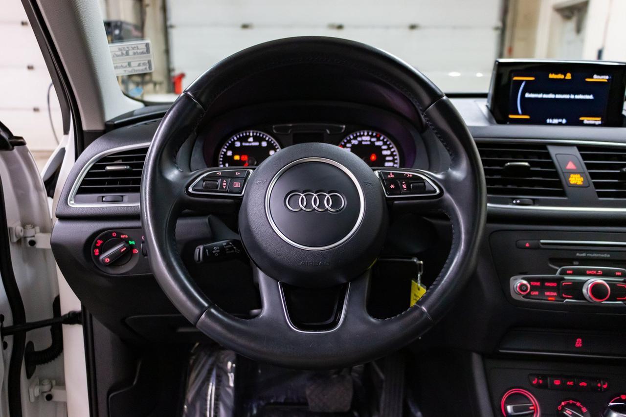 2016 Audi Q3 Quattro Komfort Leather Roof Red Deer AB