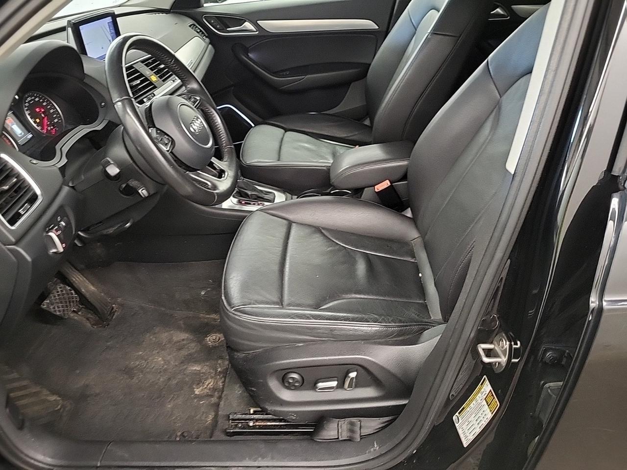 2016 Audi Q3 Technik | S-LINE | BOSESOUND | PANO | NAVI | BACKUPCAM | LOWKM | NOACCIDENT Toronto ON