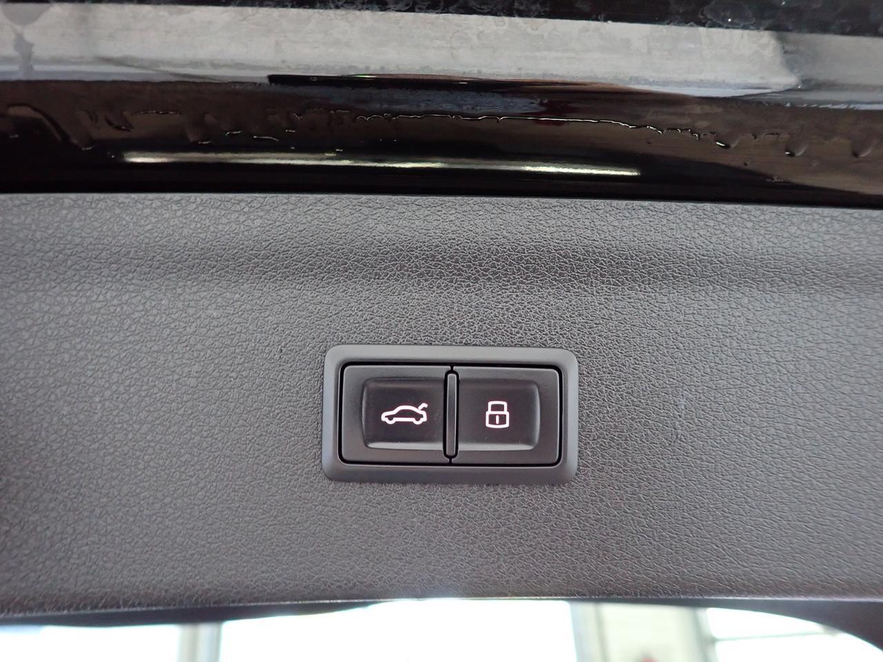 2016 Audi Q3 Technik 4DR LEATHER NAVI SUNROOF Listowel ON