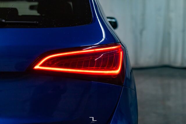 2016 Audi SQ5 Quattro Technik Leather Roof Nav BCam Red Deer AB