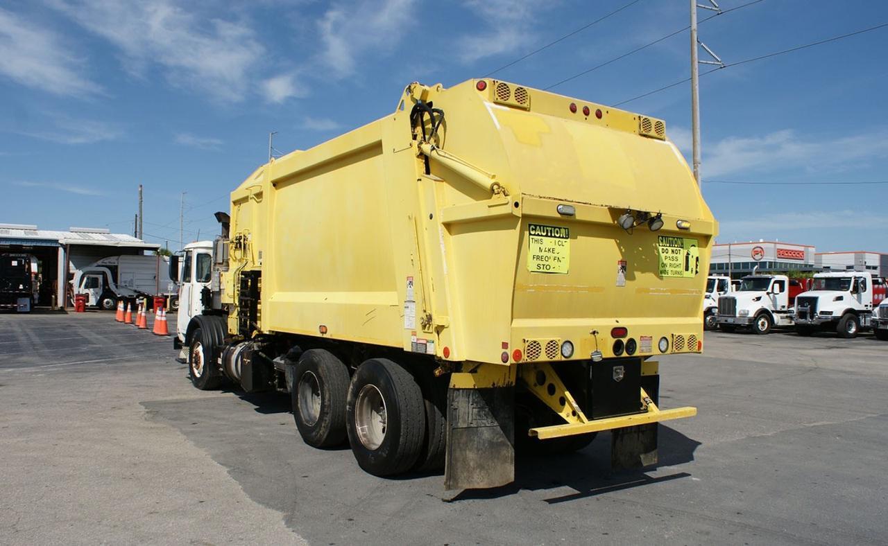 2016 Autocar ACX64 28-31 yard Heil Side Loader Garbage Truck Tampa FL