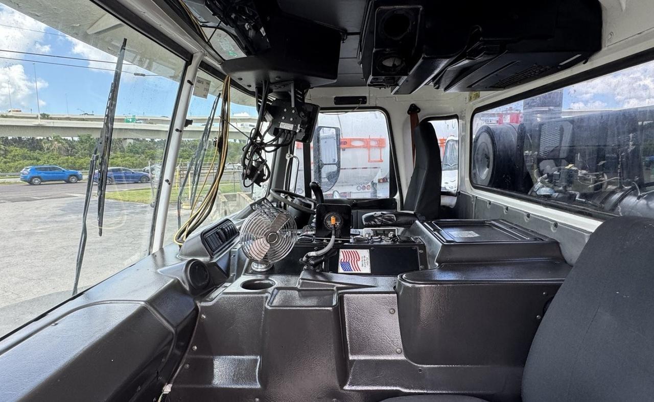 2016 Autocar ACX64 28 yard Heil Side Loader Garbage Truck Tampa FL