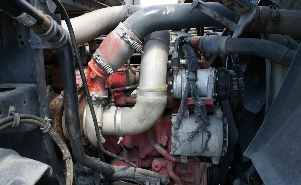 2016 Autocar ACX64 28 yard Heil Side Loader Garbage Truck Tampa FL