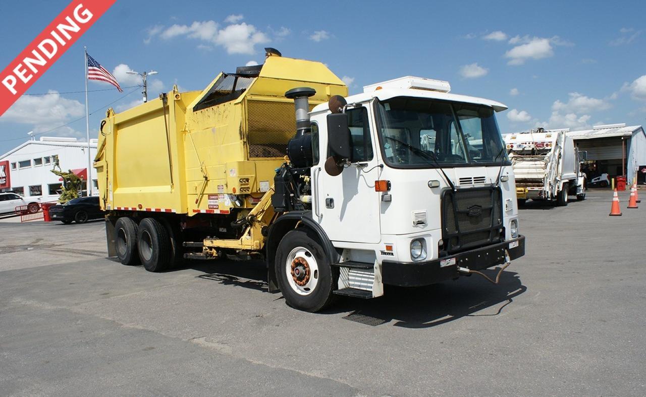 2016 Autocar ACX64 28 yard Heil Side Loader Garbage Truck