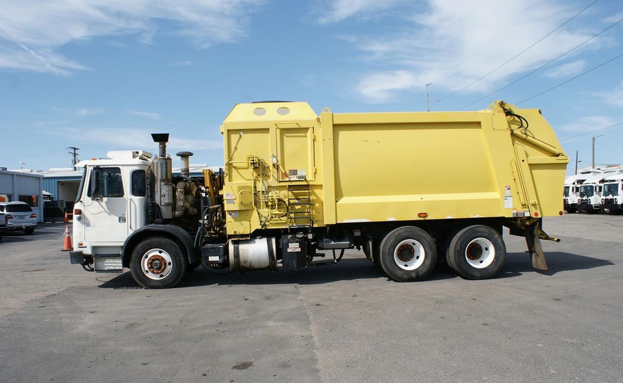 2016 Autocar ACX64 28 yard Heil Side Loader Garbage Truck Tampa FL