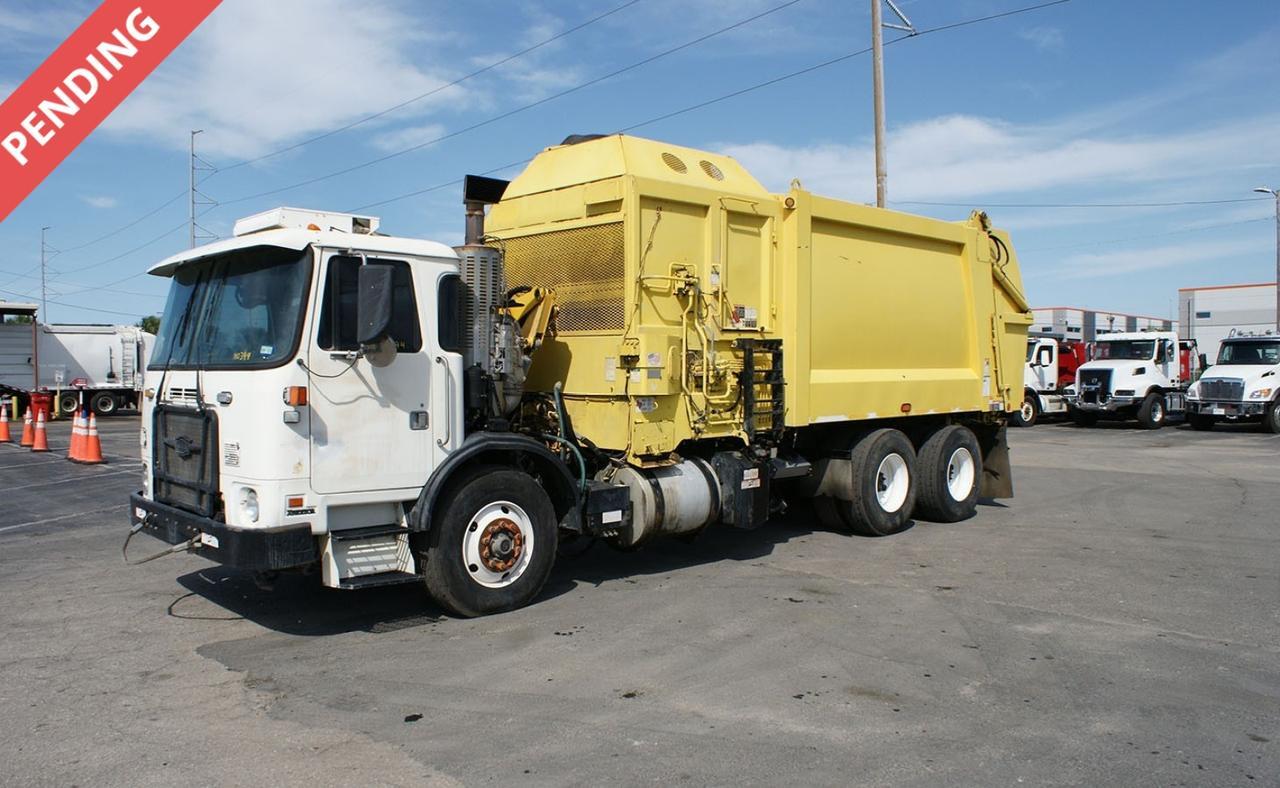 2016 Autocar ACX64 28 yard Heil Side Loader Garbage Truck