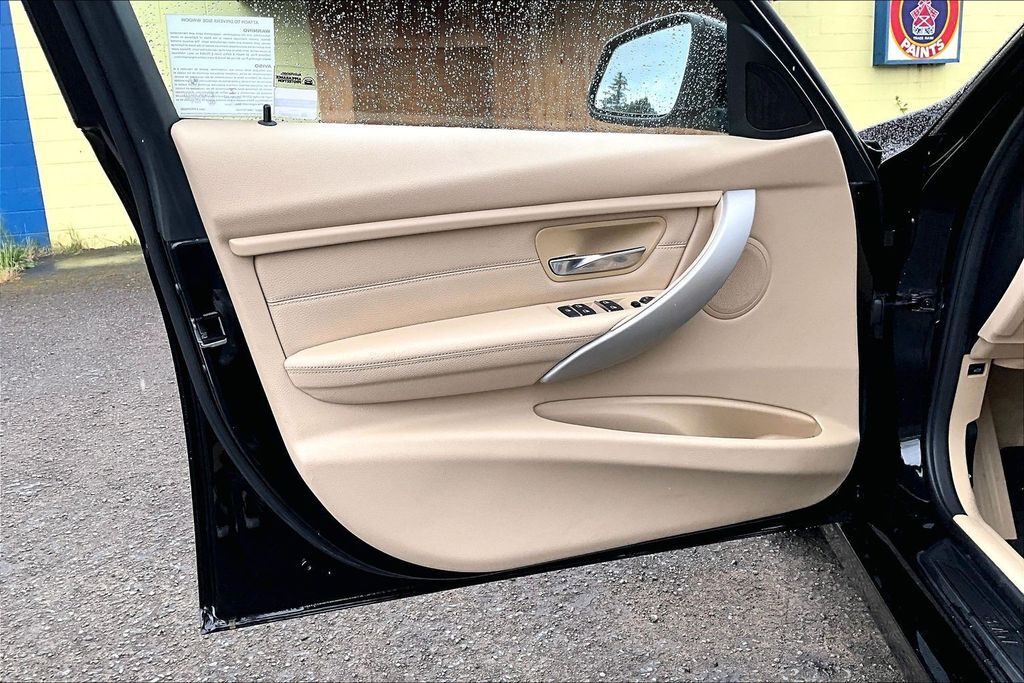 2016 BMW 3 Series 320i OR