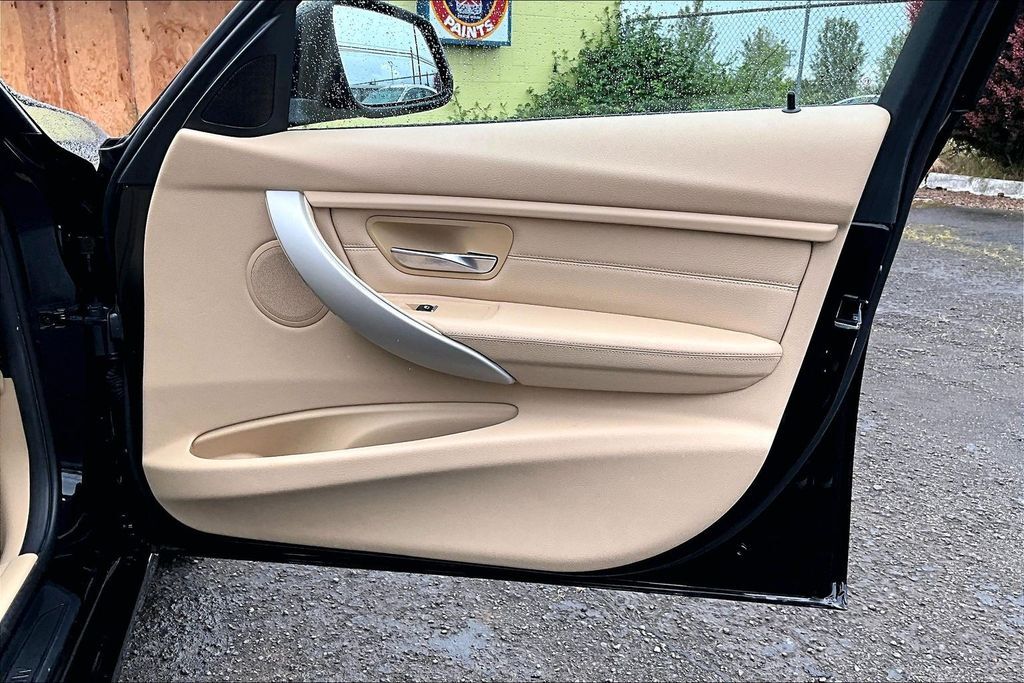 2016 BMW 3 Series 320i OR