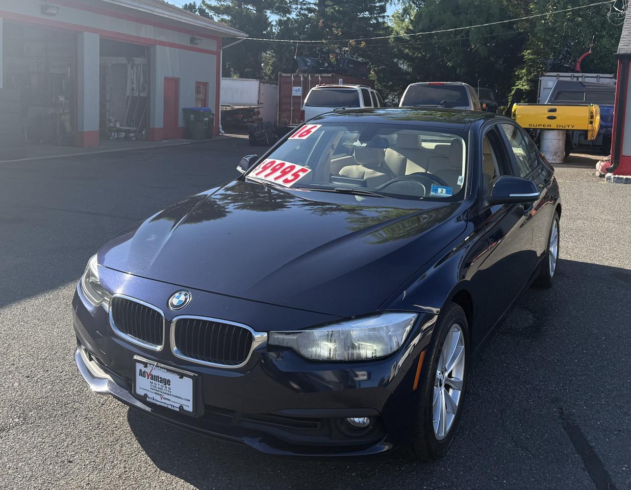 2016 BMW 3 Series 320i xDrive Sedan's photo