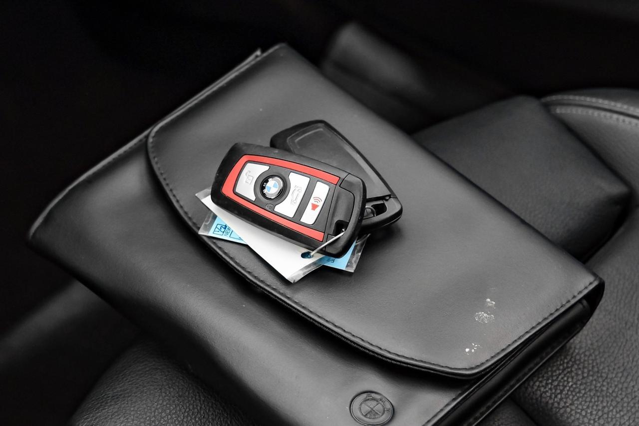 2016 BMW 328i SPORT LINE DRIVER ASSIST PKG PREMIUM PKG SUNROOF LEATHER SEATS REAR CAMERA KEYLESS START Carrollton TX