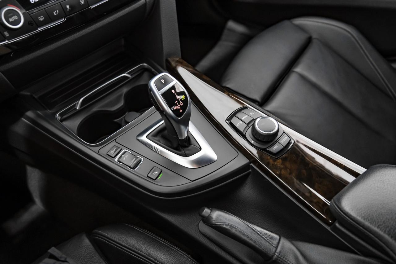 2016 BMW 328i SPORT LINE DRIVER ASSIST PKG PREMIUM PKG SUNROOF LEATHER SEATS REAR CAMERA KEYLESS START Carrollton TX