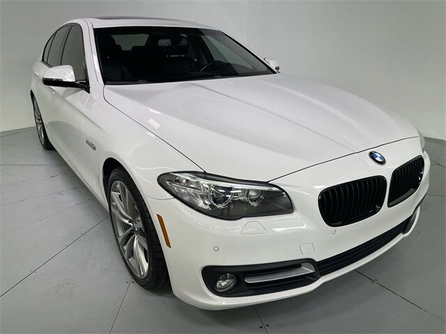 2016 BMW 5 Series 528i