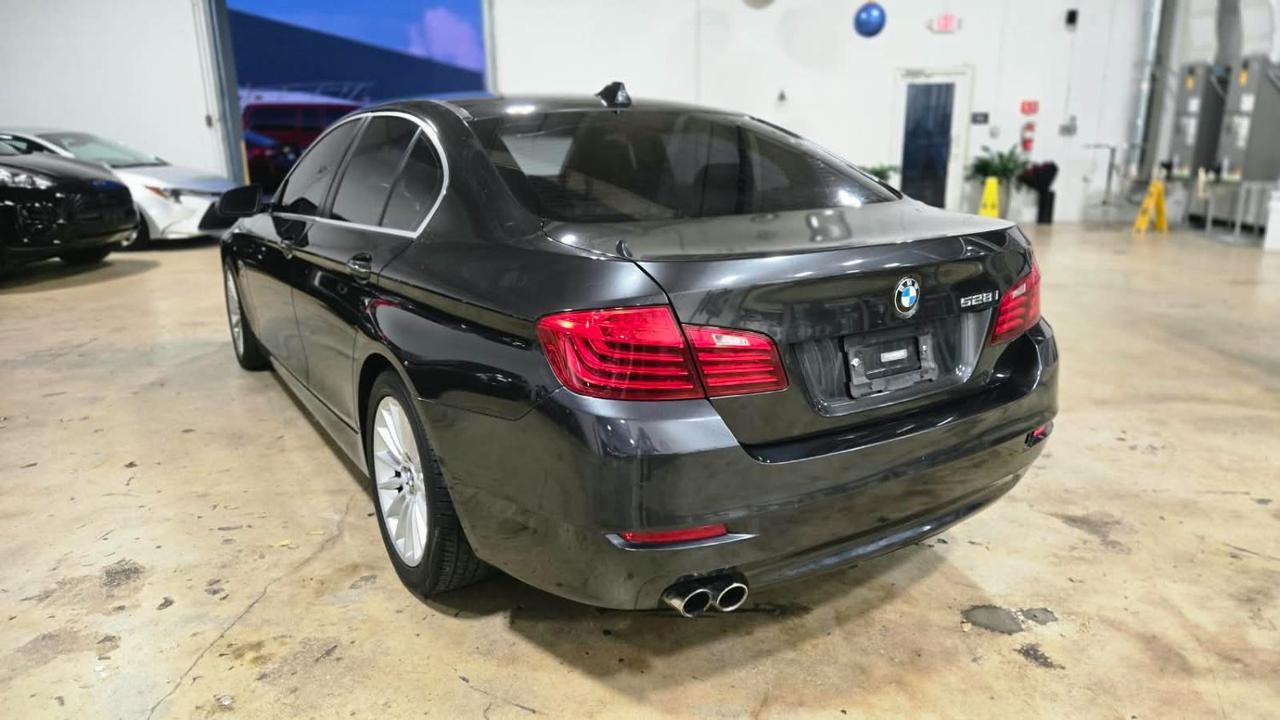 2016 BMW 5-Series 528i