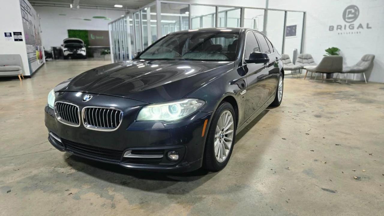 2016 BMW 5-Series 528i