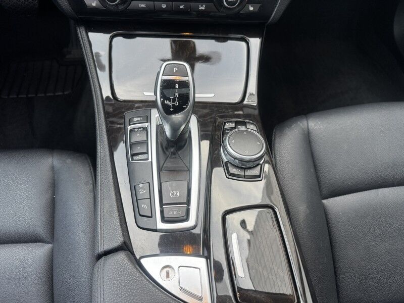 2016 BMW 5 Series 528i xDrive Willow Grove PA