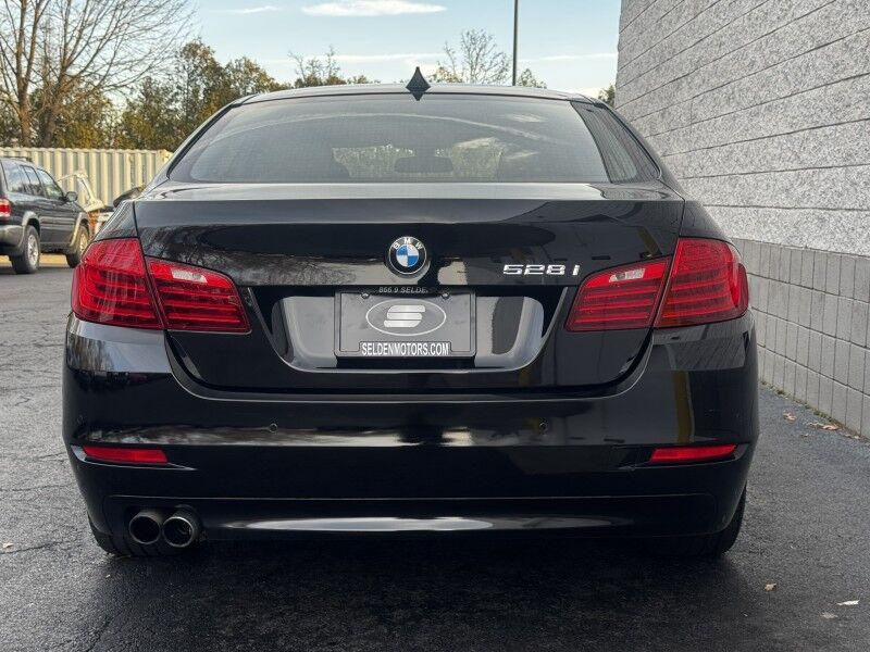 2016 BMW 5 Series 528i xDrive Willow Grove PA