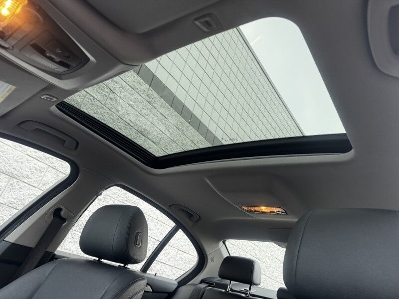 2016 BMW 5 Series 528i xDrive Willow Grove PA