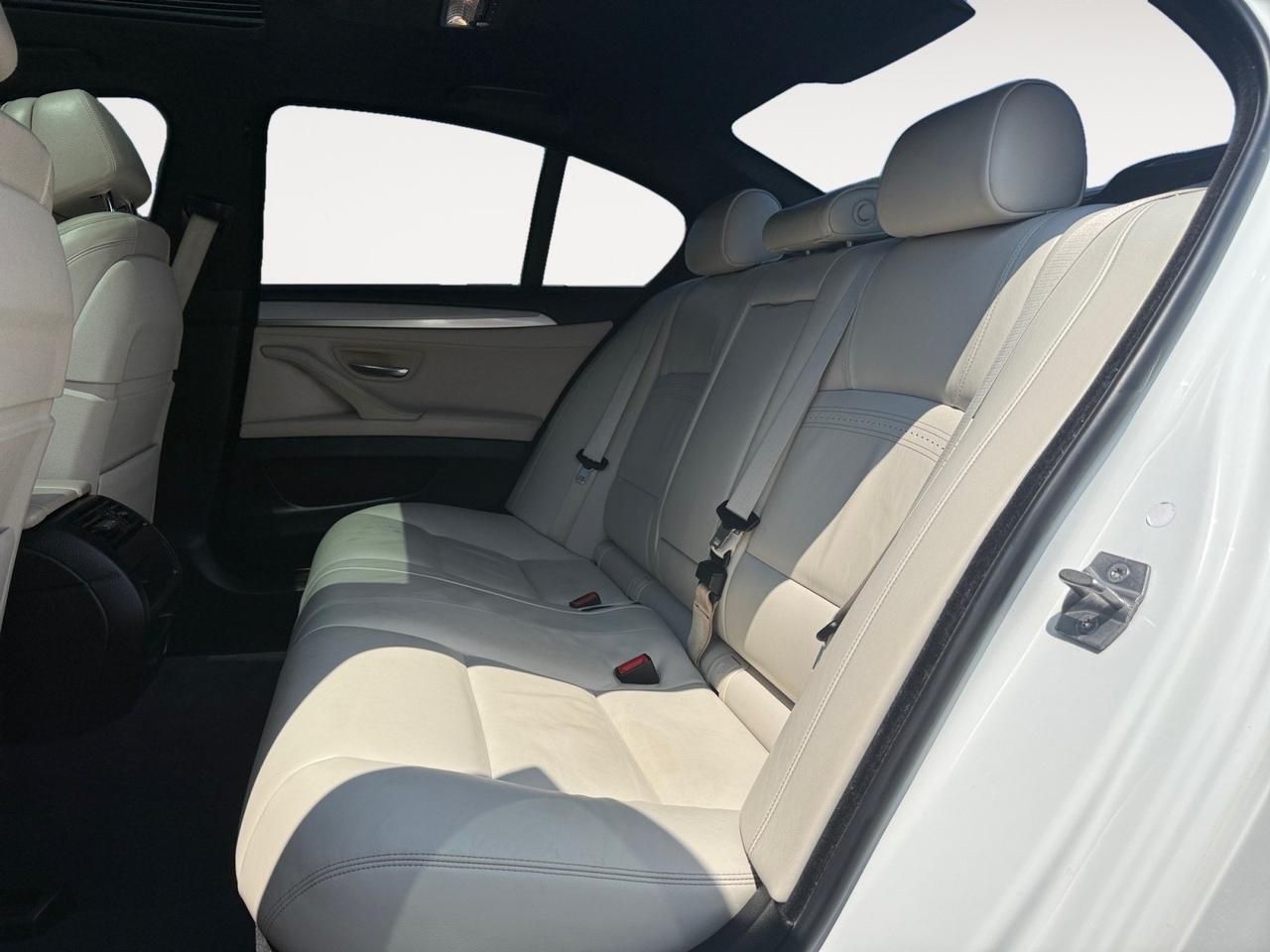 2016 BMW 5 Series 535i, HEATED SEATS, SUNROOF, MEMORY SEATS, POWER LIFTGATE, BLUETOOTH, BACKUP CAMERA, POWER MIRRORS, BLIND SPOT ALERT, NAVIGATION, LOW MILES! Norfolk VA