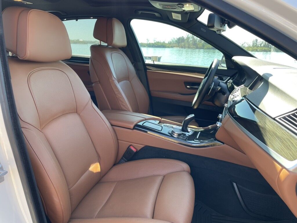 2016 BMW 5 Series 535i XDRIVE~SUNROOF~NAVIGATION~GREAT COLOR COMBO~ONLINE FINANCE Sarasota FL