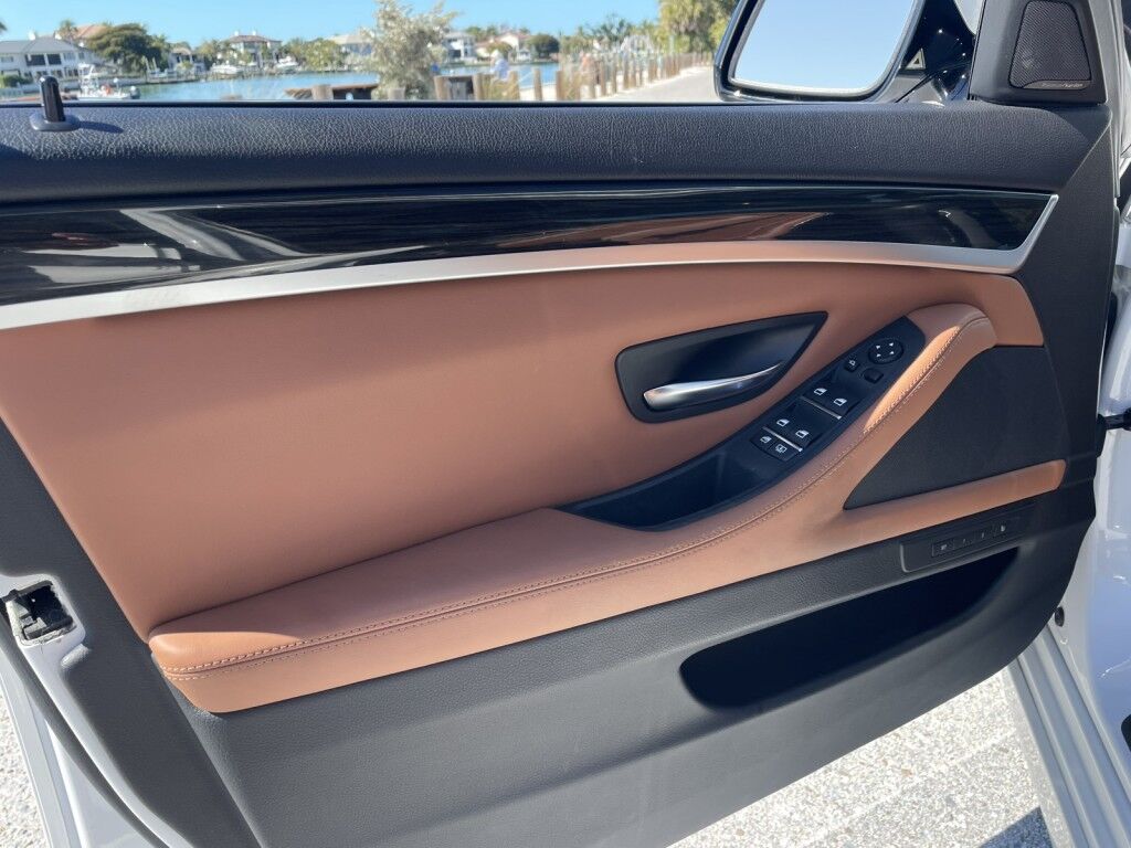 2016 BMW 5 Series 535i XDRIVE~SUNROOF~NAVIGATION~GREAT COLOR COMBO~ONLINE FINANCE Sarasota FL