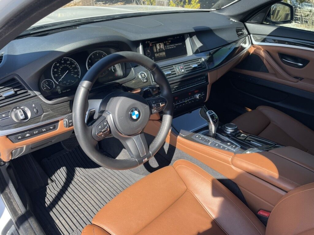 2016 BMW 5 Series 535i XDRIVE~SUNROOF~NAVIGATION~GREAT COLOR COMBO~ONLINE FINANCE Sarasota FL
