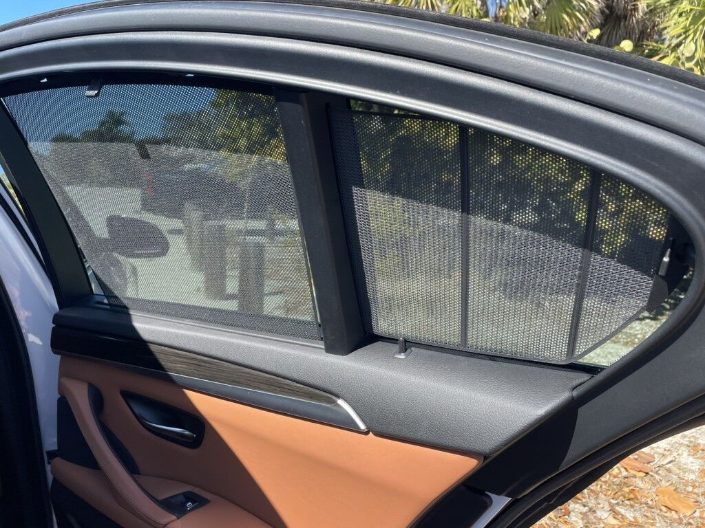 2016 BMW 5 Series 535i XDRIVE~SUNROOF~NAVIGATION~GREAT COLOR COMBO~ONLINE FINANCE Sarasota FL