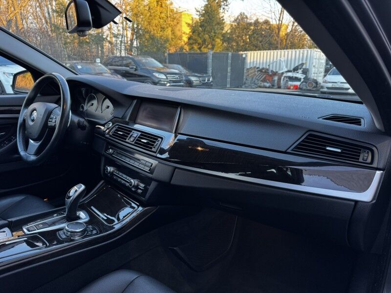2016 BMW 528i xDrive Willow Grove PA