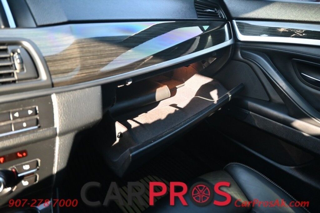 2016 BMW 550i xDrive AWD - M Sport - 4.4L V8 - Cold Weather & Sport Pkg - Front & Rear Heated Seats - Heated Steering Wheel - Navigation - Bluetooth - Harman/Kardon Speakers - Backup Camera - Sunroof - Soft Close Doors Anchorage AK