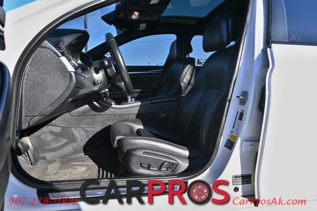 2016 BMW 550i xDrive AWD - M Sport - 4.4L V8 - Cold Weather & Sport Pkg - Front & Rear Heated Seats - Heated Steering Wheel - Navigation - Bluetooth - Harman/Kardon Speakers - Backup Camera - Sunroof - Soft Close Doors Anchorage AK