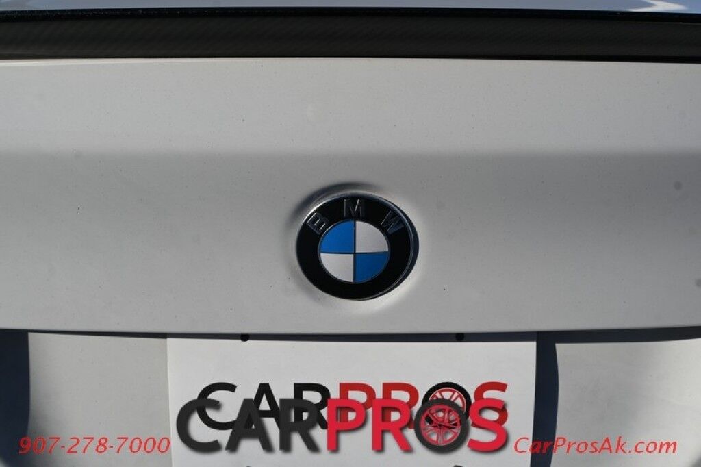 2016 BMW 550i xDrive AWD - M Sport - 4.4L V8 - Cold Weather & Sport Pkg - Front & Rear Heated Seats - Heated Steering Wheel - Navigation - Bluetooth - Harman/Kardon Speakers - Backup Camera - Sunroof - Soft Close Doors Anchorage AK