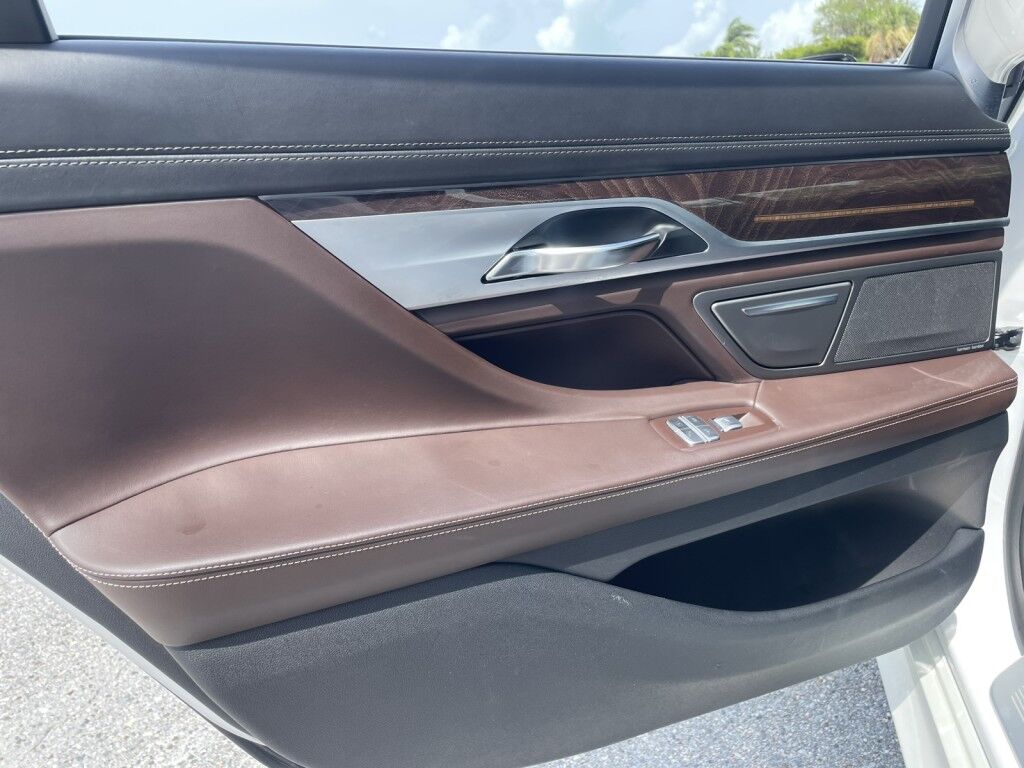 2016 BMW 7 Series 740i~BLUETOOTH~SUNROOF~PARKING SENSORS~PREMIUM SOUND SYSTEM~ONLINE FINANCE AND SHIPPING AVAILABLE!!!! Sarasota FL