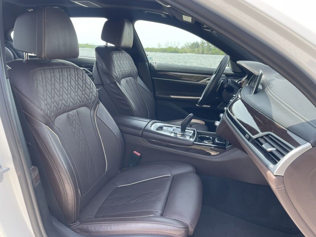 2016 BMW 7 Series 740i~ONLINE FINANCE~BLUETOOTH~MOONROOF / SUNROOF~PARKING SENSORS~PREMIUM SOUND SYSTEM~ Sarasota FL