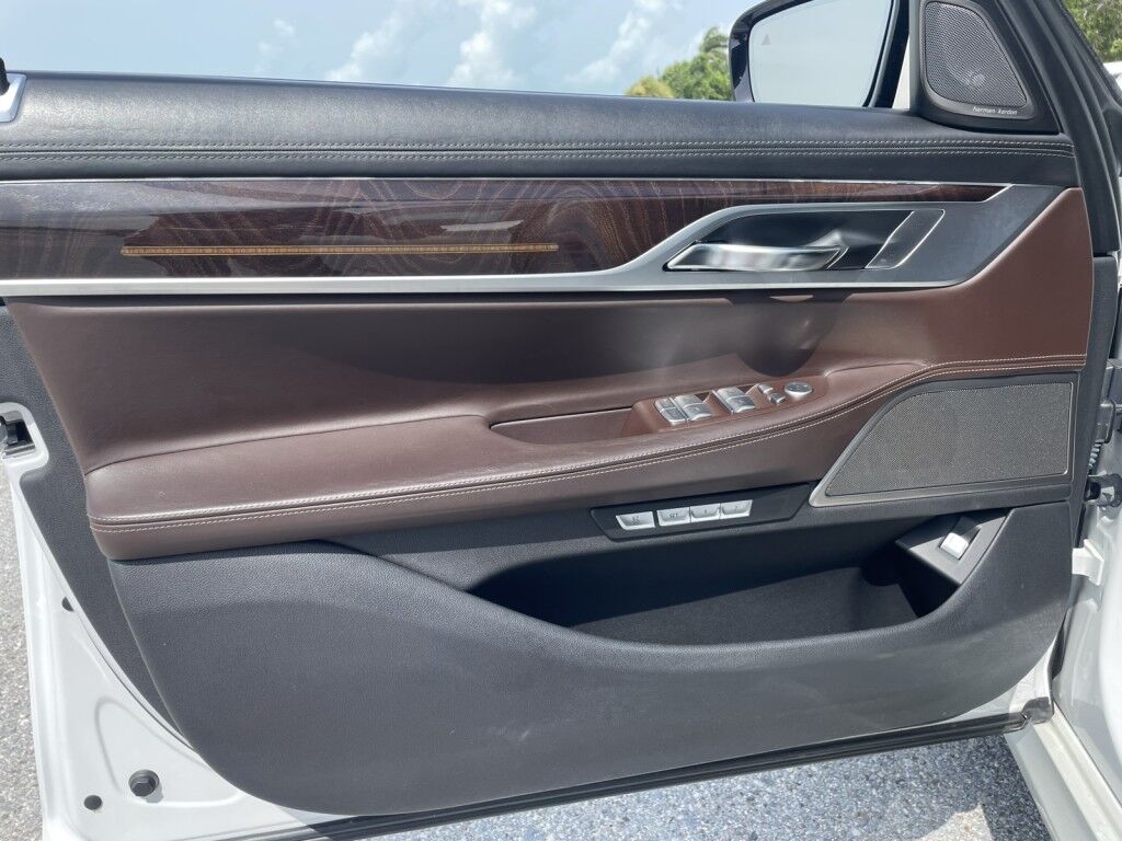 2016 BMW 7 Series 740i~ONLINE FINANCE~BLUETOOTH~MOONROOF / SUNROOF~PARKING SENSORS~PREMIUM SOUND SYSTEM~ Sarasota FL