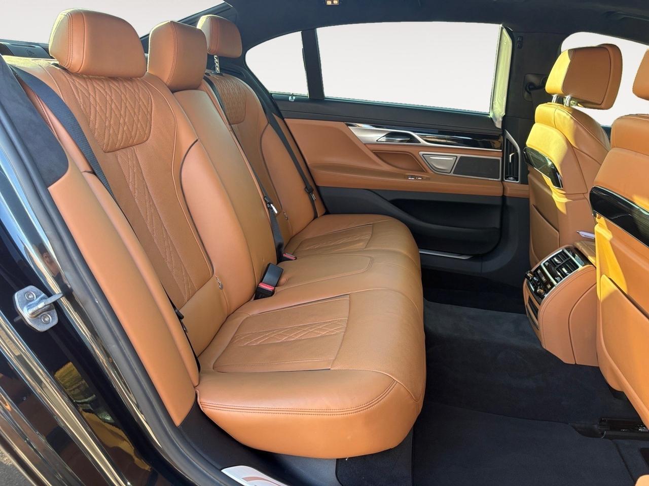 2016 BMW 7 Series 750i xDrive, BLIND SPOT ALERT, LANE KEEP ASSIST, STEERING WHEEL ASSIST, TWIN PANEL MOONROOF, 360 BACKUP CAMERA, MASSAGING SEATS, HEATED & VENTILATED SEATS, PADDLE SHIFTERS, NAVIGATION, SPORT/ECO MODE, ONLY 34K MILES, RIDE IN STYLE! Virginia Beach VA