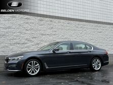 BMW 750i xDrive 2016