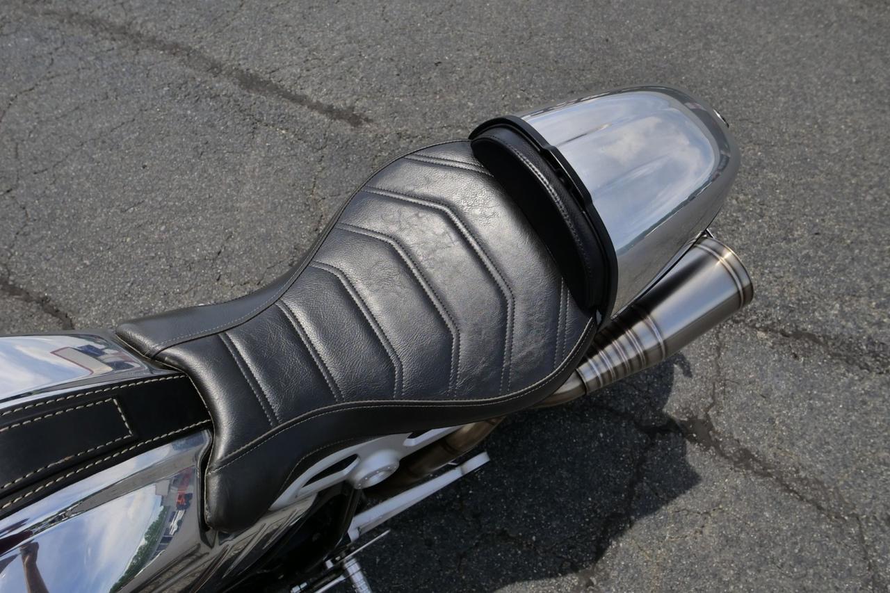 2016 BMW R nineT / Custom / Ohlins / Carbon Fiber Accents! Lincolnton NC