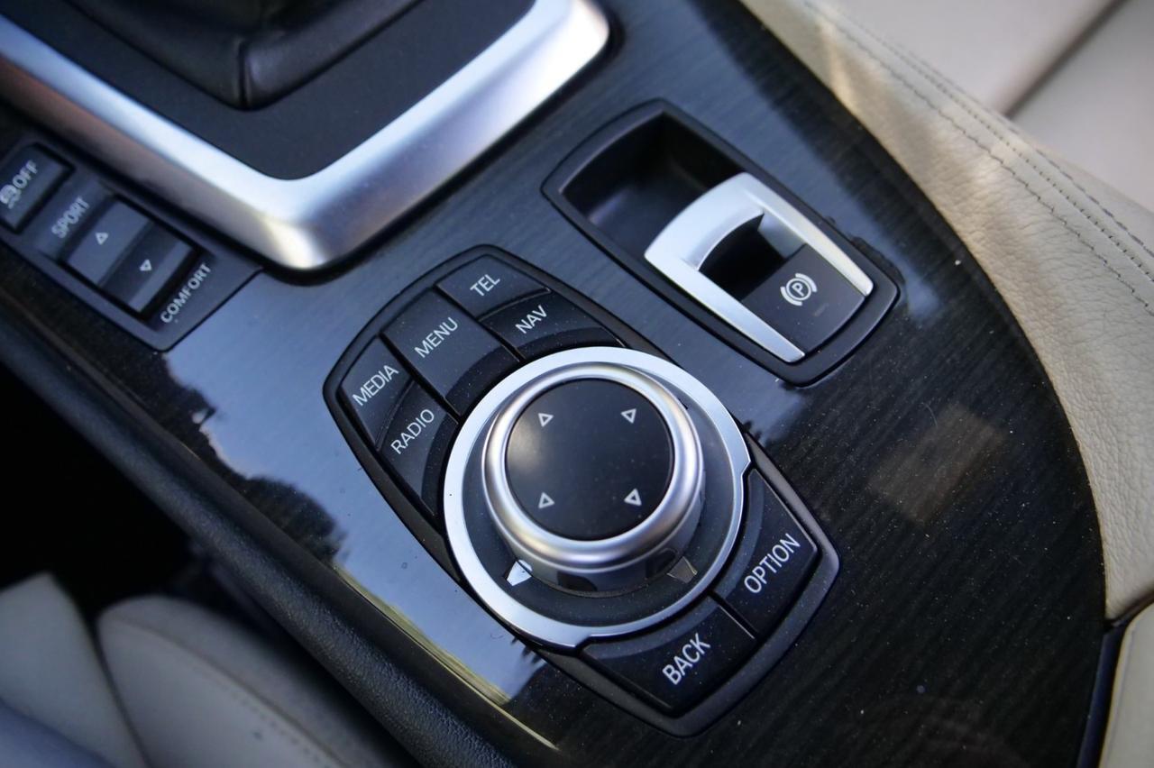 2016 BMW Z4 sDrive35i Roadster / M Sport Package / Tech PKG! Lincolnton NC