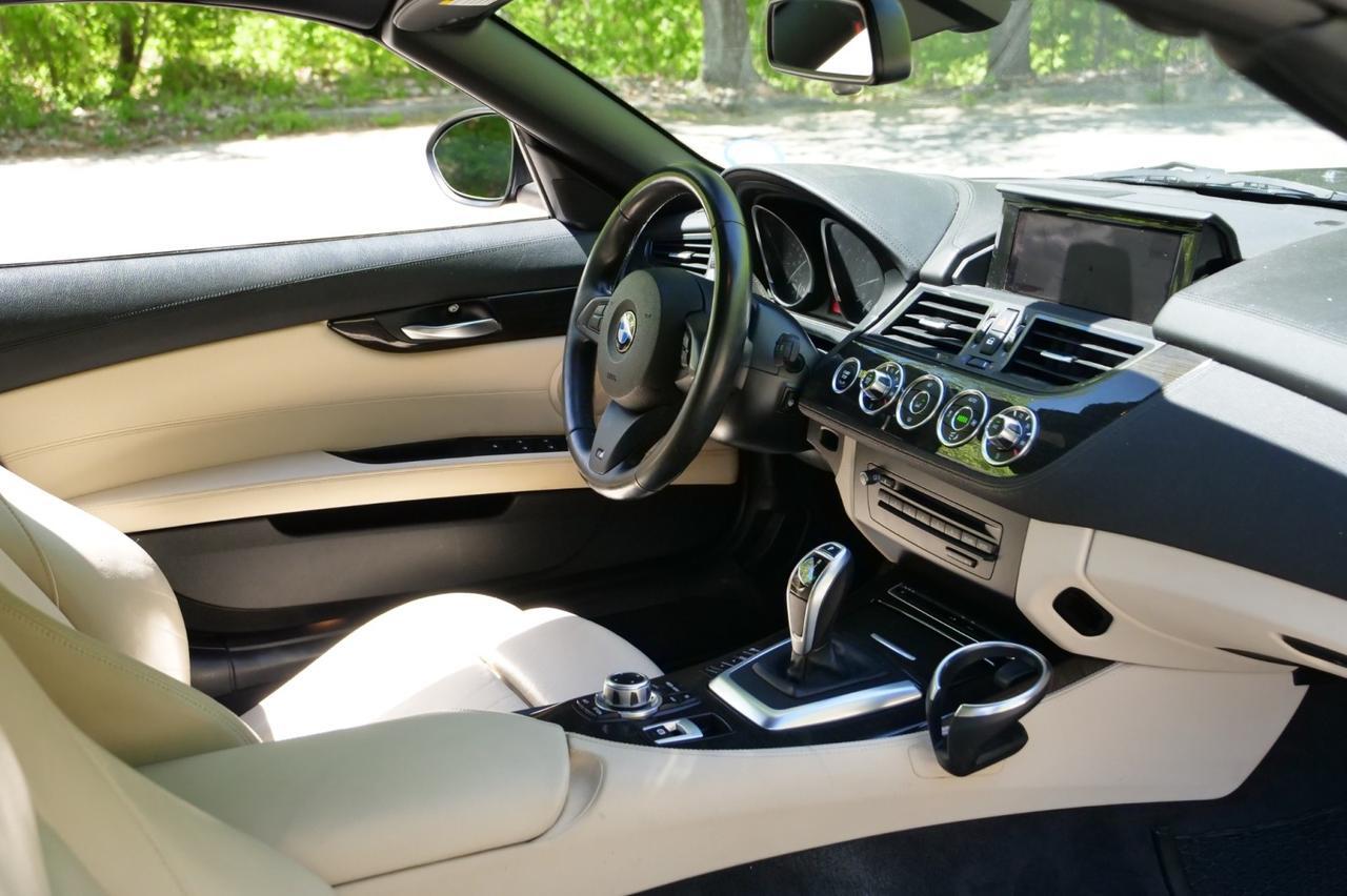 2016 BMW Z4 sDrive35i Roadster / M Sport Package / Tech PKG! Lincolnton NC