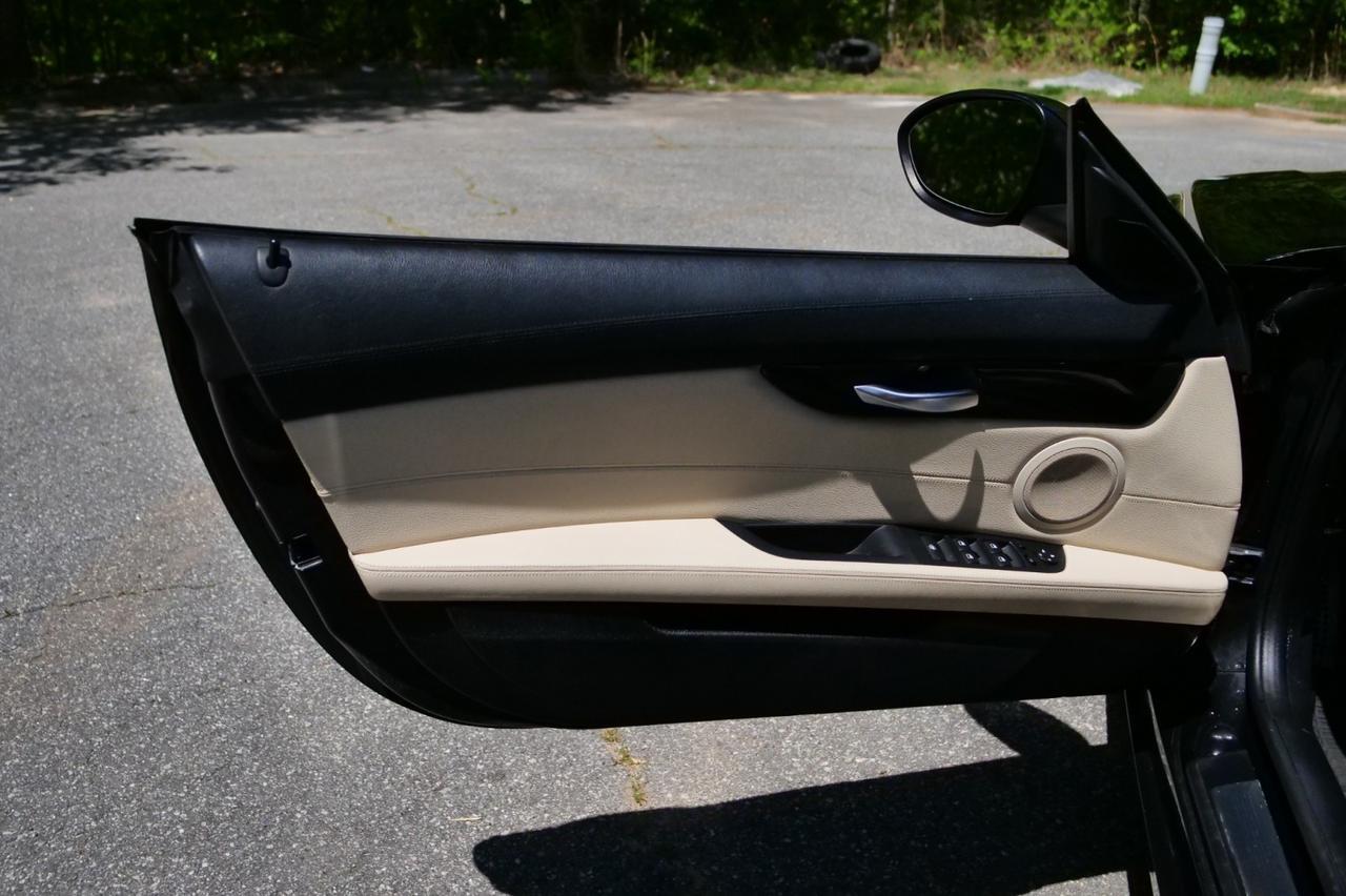 2016 BMW Z4 sDrive35i Roadster / M Sport Package / Tech PKG! Lincolnton NC