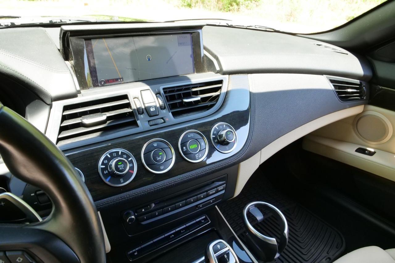 2016 BMW Z4 sDrive35i Roadster / M Sport Package / Tech PKG! Lincolnton NC