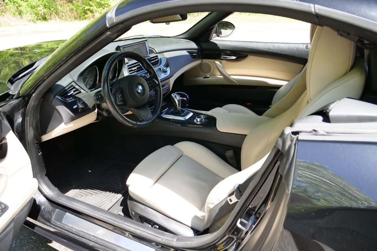 2016 BMW Z4 sDrive35i Roadster / M Sport Package / Tech PKG! Lincolnton NC