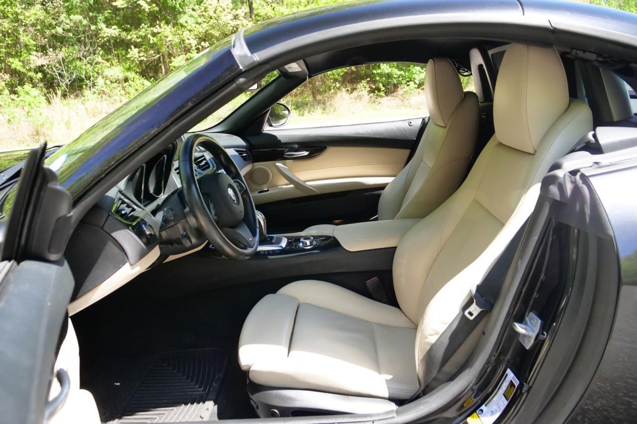 2016 BMW Z4 sDrive35i Roadster / M Sport Package / Tech PKG! Lincolnton NC