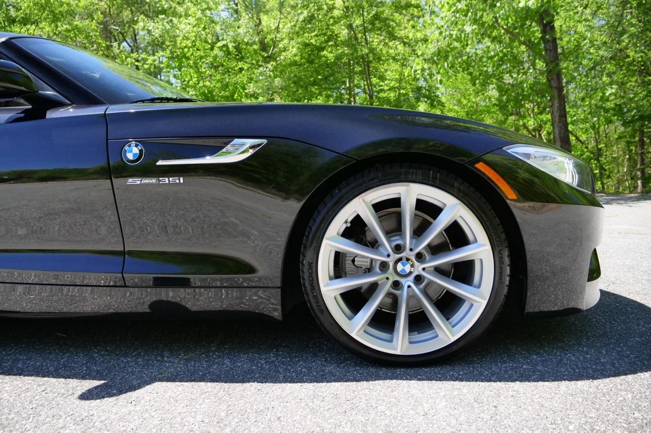 2016 BMW Z4 sDrive35i Roadster / M Sport Package / Tech PKG! Lincolnton NC