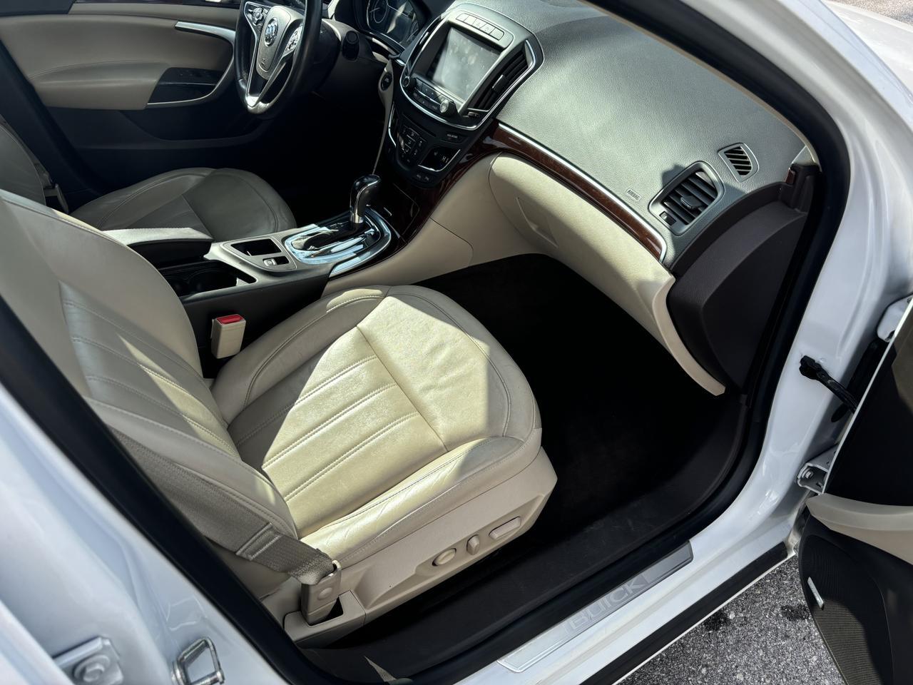 2016 Buick Regal Premium II Sedan 4D Aurora MO