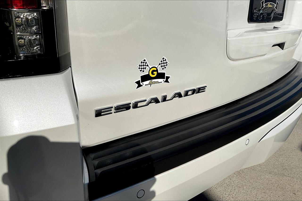 2016 CADILLAC ESCALADE LUXURY Houston TX